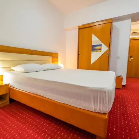 奥海迪亚爵士酒店 2*