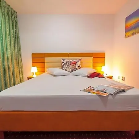 Hotel Sir Orhideea 2*