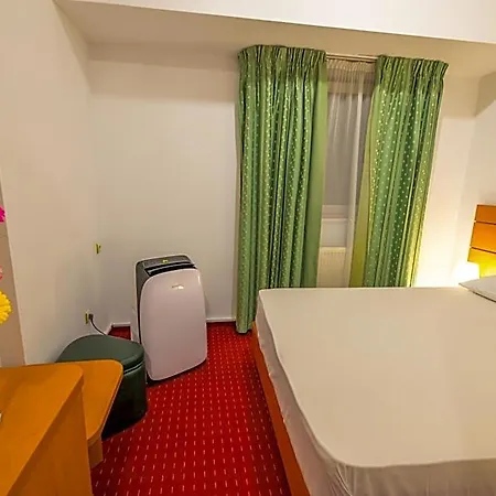 Hotel Sir Orhideea 2*