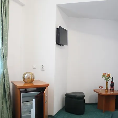 奥海迪亚爵士酒店 酒店 2*