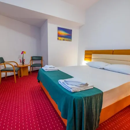 Hotel Sir Orhideea 2*